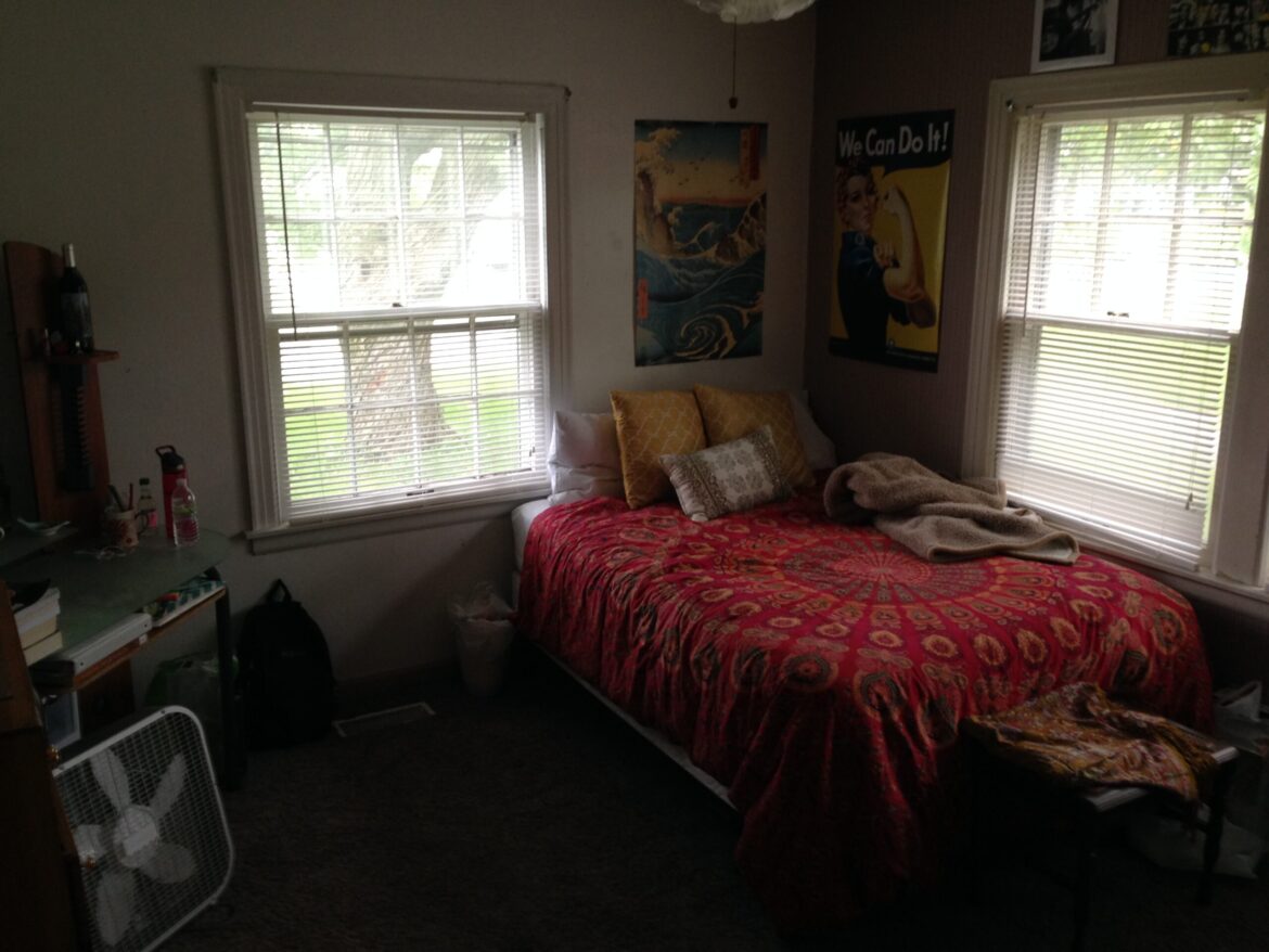 Abbott-Bed-2-scaled.jpg